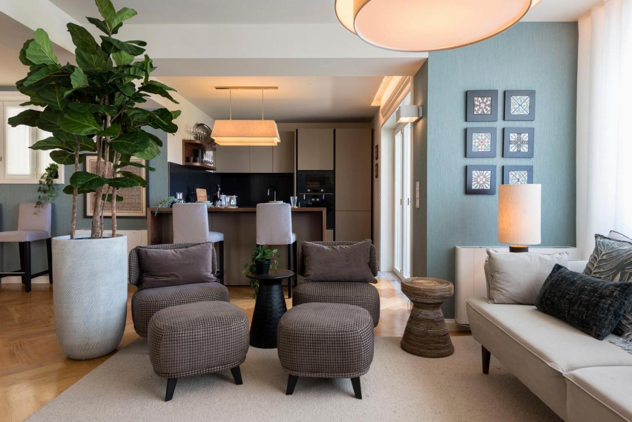Emporium Deluxe 3Br Apartment W/ Private Parking By Lovelystay Porto Ngoại thất bức ảnh