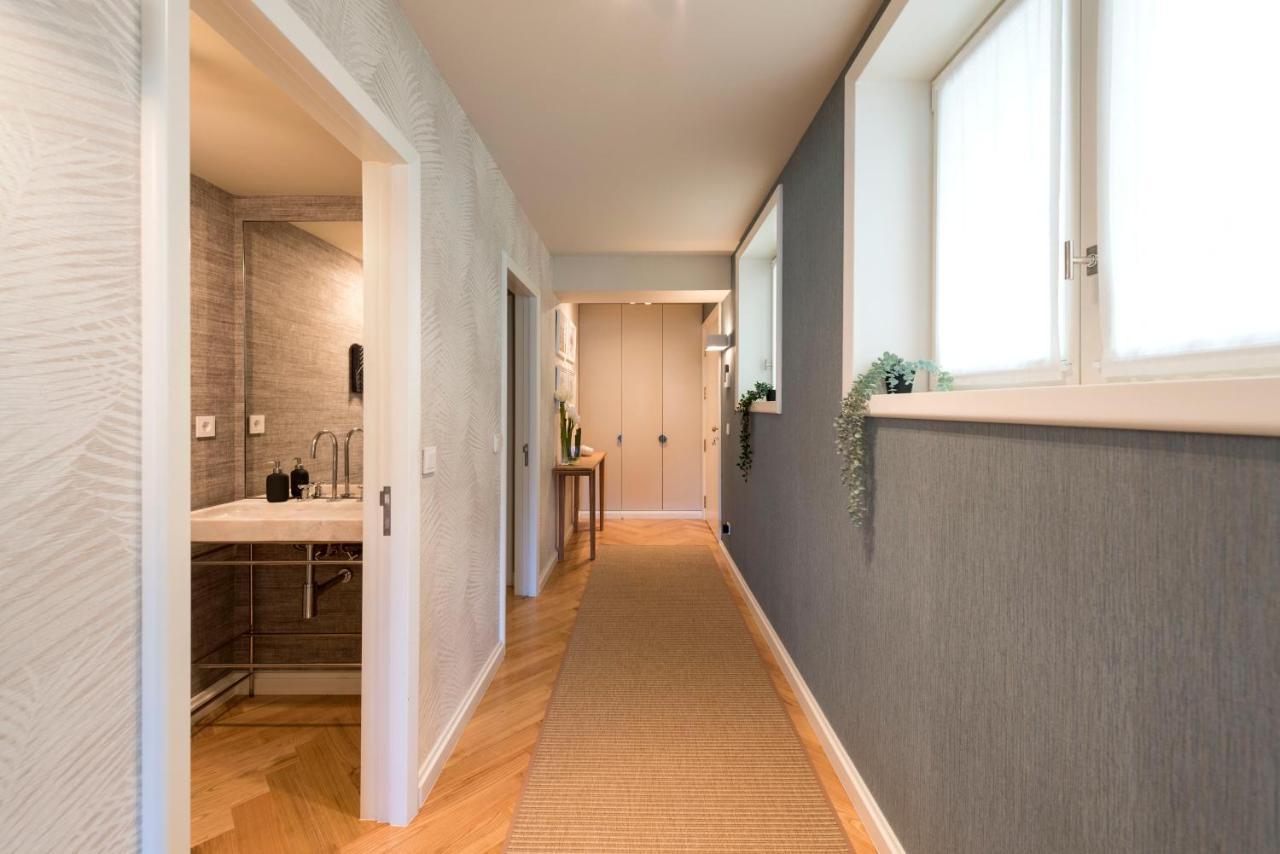 Emporium Deluxe 3Br Apartment W/ Private Parking By Lovelystay Porto Ngoại thất bức ảnh